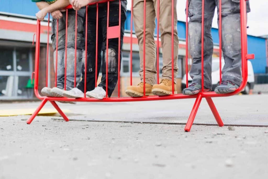 strong_crowd_fencing