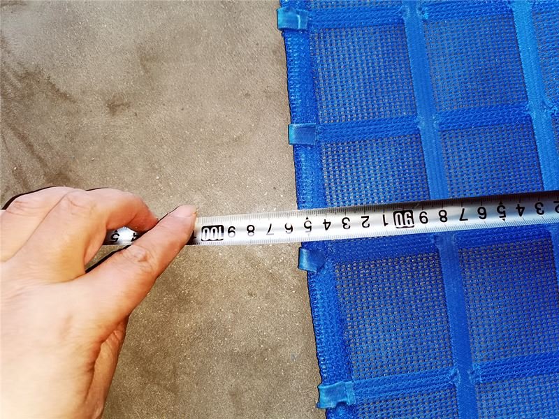 0.95m fire retardant uni-mesh width measurement
