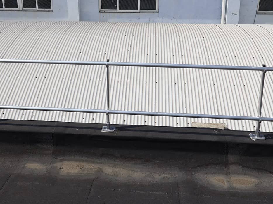 roof edge protection system application