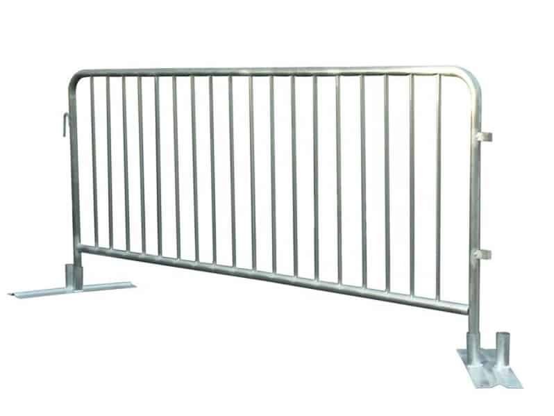 steel barricade with flat feet