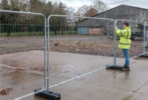 temporary-fencing-round-top-panel