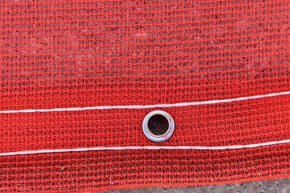 red debris netting details
