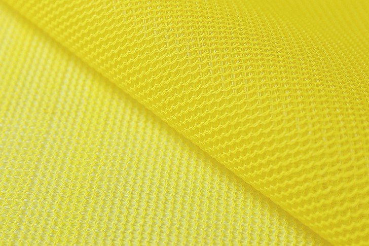 yellow debris netting detail